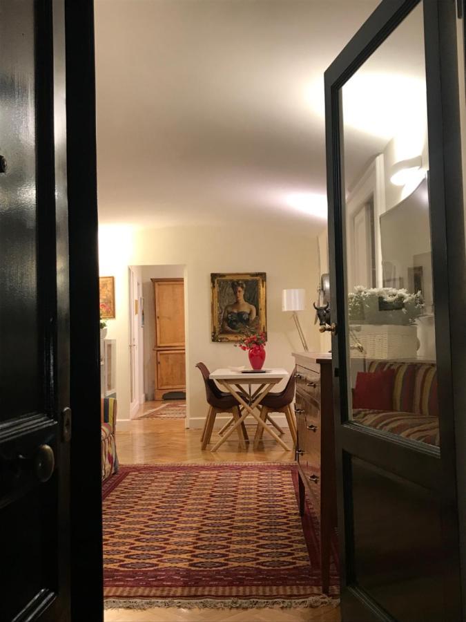 Baru In Chiaia Panzió Nápoly Kültér fotó